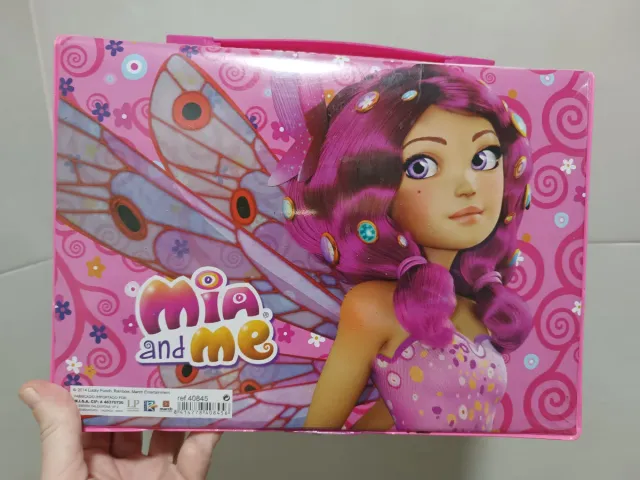 Regalo maletín Mia and Me pinturas o cubo laberint