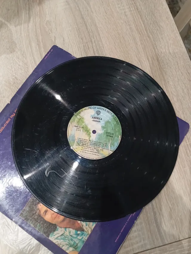 Vinilo America - Harbor