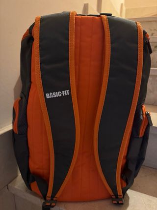 Mochila Basic Fit Gris y Naranja Nueva
