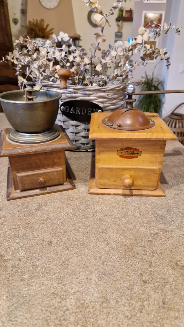 Lotto 2 macinini caffè vintage francesi