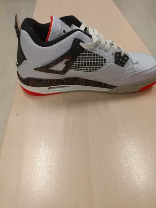 Zapatillas Jordan Air 4 Blancas Rojas