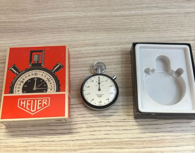 Cronómetro suizo coleccionista marca Heuer.