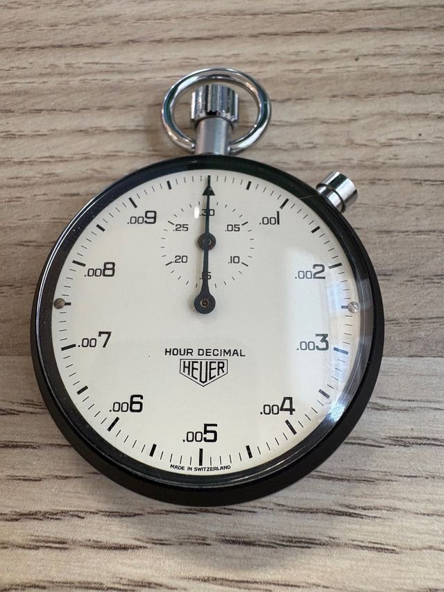 Cronómetro suizo coleccionista marca Heuer.