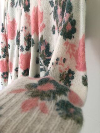 Jersey de punto con flores