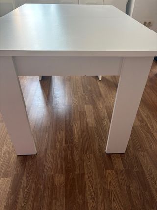 Mesa comedor extensible blanca