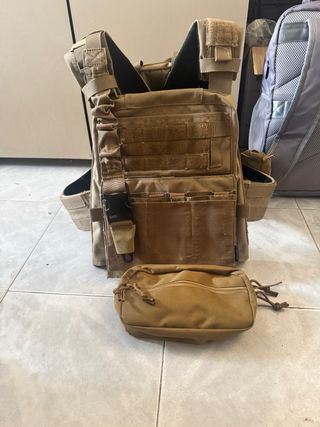 Chaleco táctico CVS tan