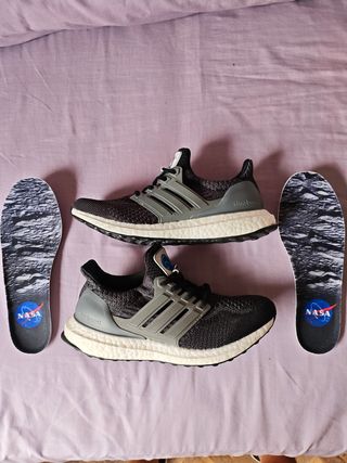 Adidas Ultraboost 5.0 NASA Edición Especial