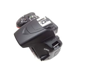 E47706-0 Camara Digital Reflex Nikon D3500