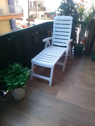 Tumbona hamaca de plástico blanca