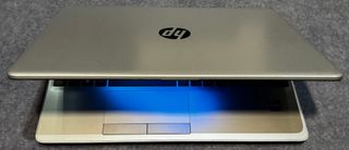 HP 250 G8 i7