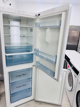 COMBI HAIER 177 CM NO FROST 
GARANTIA!!