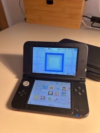 Nintendo 3DS XL Rosso