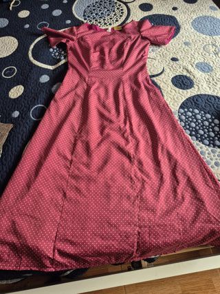 Vestido largo lunares rosa talla S
Vestido nuevo 