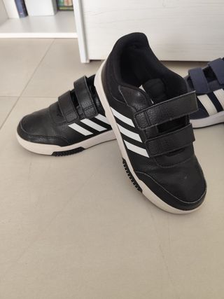 Zapatillas Adidas niño velcro negras