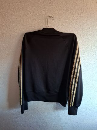 Chaqueta Adidas Negra y Dorada