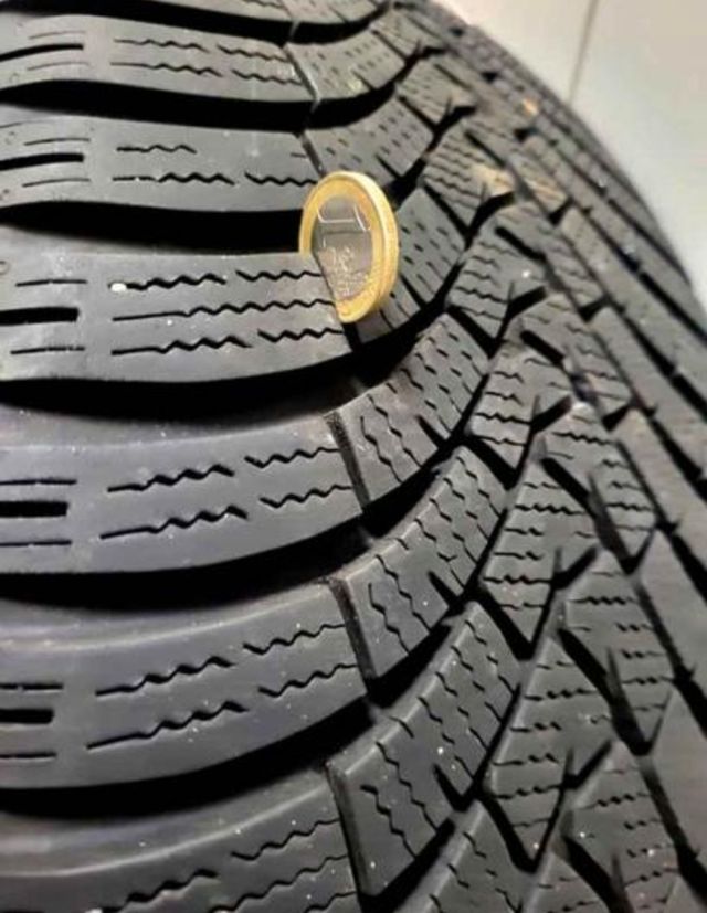 Llantas 245/40 R19 98v