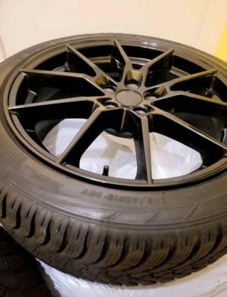 Llantas 245/40 R19 98v