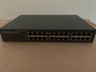 Switch D-Link DES-1024D 24 Puertos Ethernet