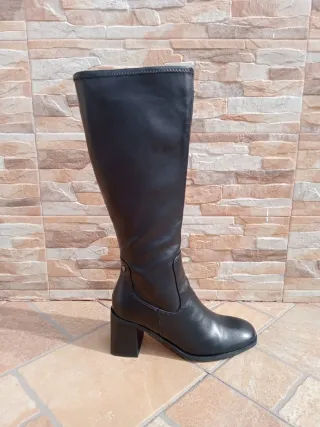 Botas altas Xti negras talla 40