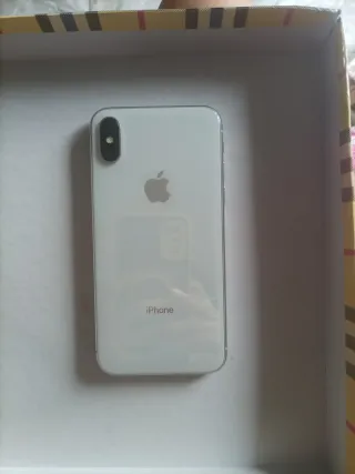 iPhone XS para piezas.esta como nuevo 