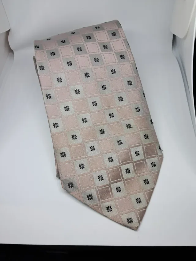 Corbata Nude con Cuadros y Flores