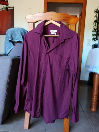 Camisa C&A CANDA Hombre Talla M Morada