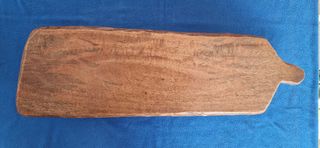Tabla rústica de madera con patas