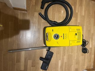 Aspiradora Hoover Aria 1300 Amarilla
