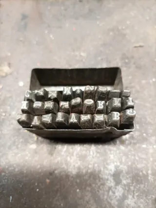 Set punzoni lettere metallo non so se completi