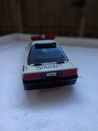 Coche transformable Policía/ bombero BANDAI 1990