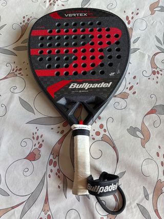 Pala Bullpadel Vertex 04