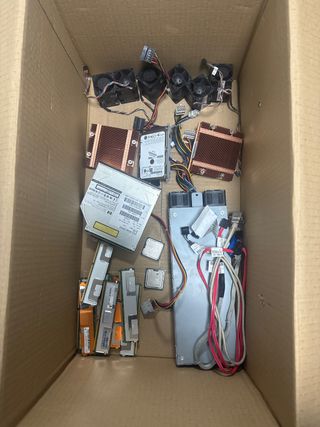 Despiece Servidor: Fuente, Ventiladores, Discos