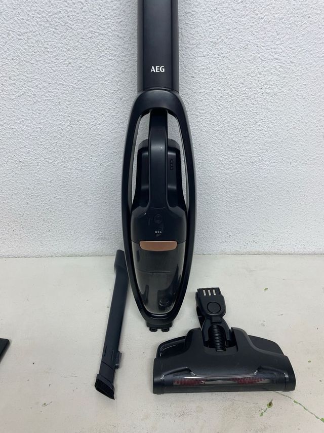 Aspirapolvere portatile AEG QX6-1-45AN