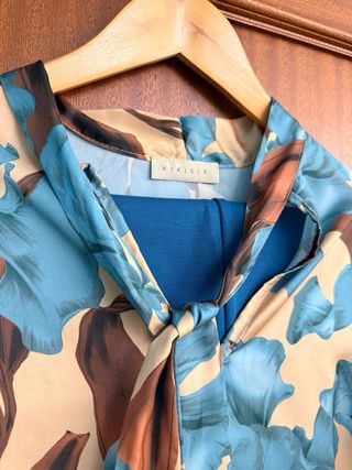 Conjunto floral con plumas - NUEVO - S/M