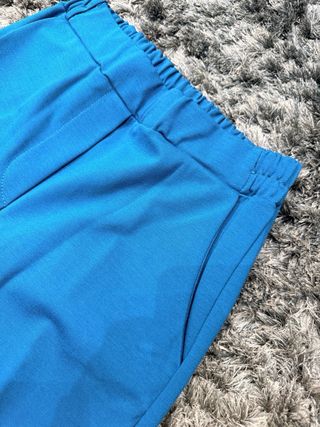 Conjunto floral con plumas - NUEVO - S/M