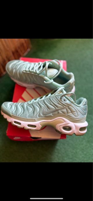 Zapatillas Nike TN Edición Especial Satén