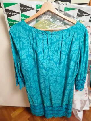 Vestido mujer azul con encaje