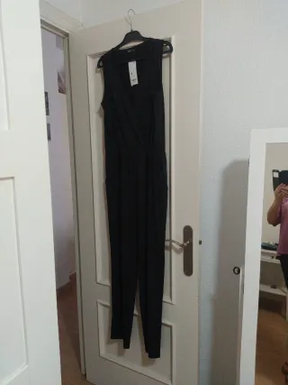 Mono de vestir negro sin estrenar