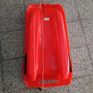 Trineo para niños rojo