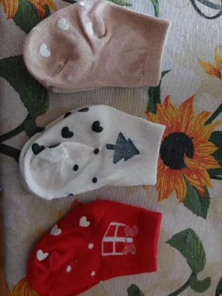 3 paia Calzini neonata 0-15 mesi cuoricini