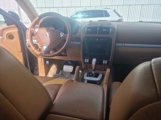 Porsche Cayenne 2010