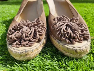 Zapatillas Viguera Ante Cuña Marrón