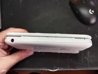 Nintendo 3DS XL White con caricabatterie e pennino 