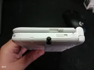 Nintendo 3DS XL White con caricabatterie e pennino 