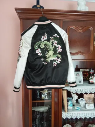 Cazadora reversible Stradivarius mujer