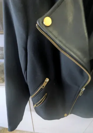 Chaqueta Zara Negra