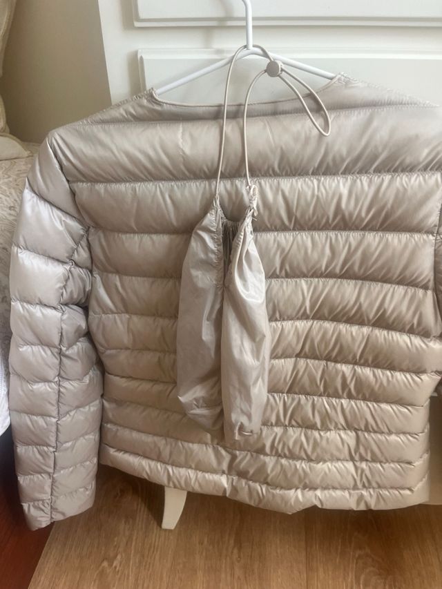 Acolchado color beig Talla amplio S