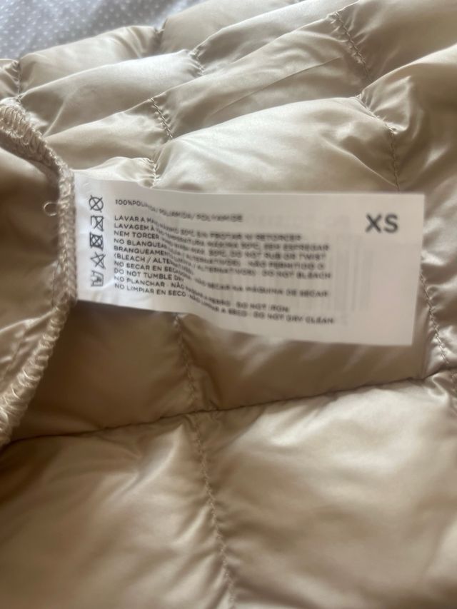 Acolchado color beig Talla amplio S