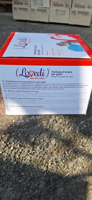 Fontana Acqua Gatti Lovedi 2L