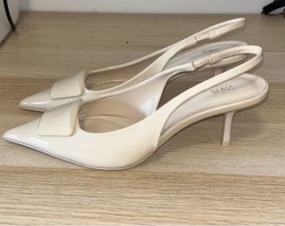 Zapatos tacón Zara Talla 39 Beige